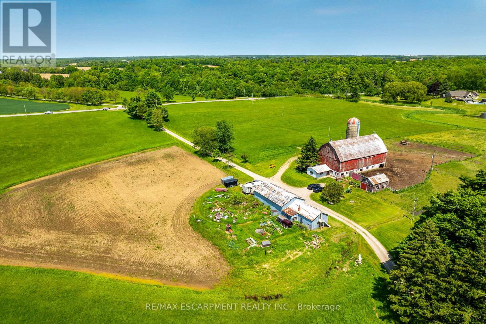 Photo 41 of 1216 Sawmill Road, Hamilton ON
