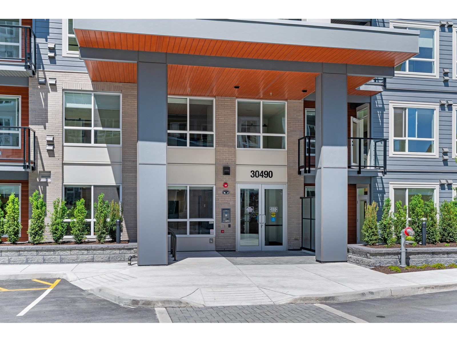 411 30490 CARDINAL AVENUE, Abbotsford real estate listing R3011108