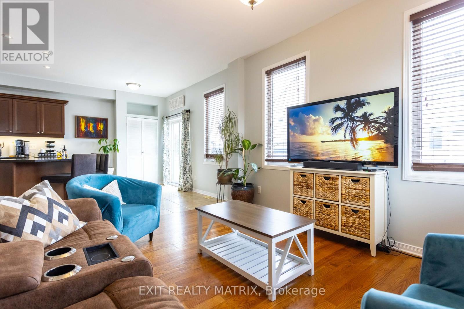Photo 15 of 221 Hillpark High Street, Ottawa ON