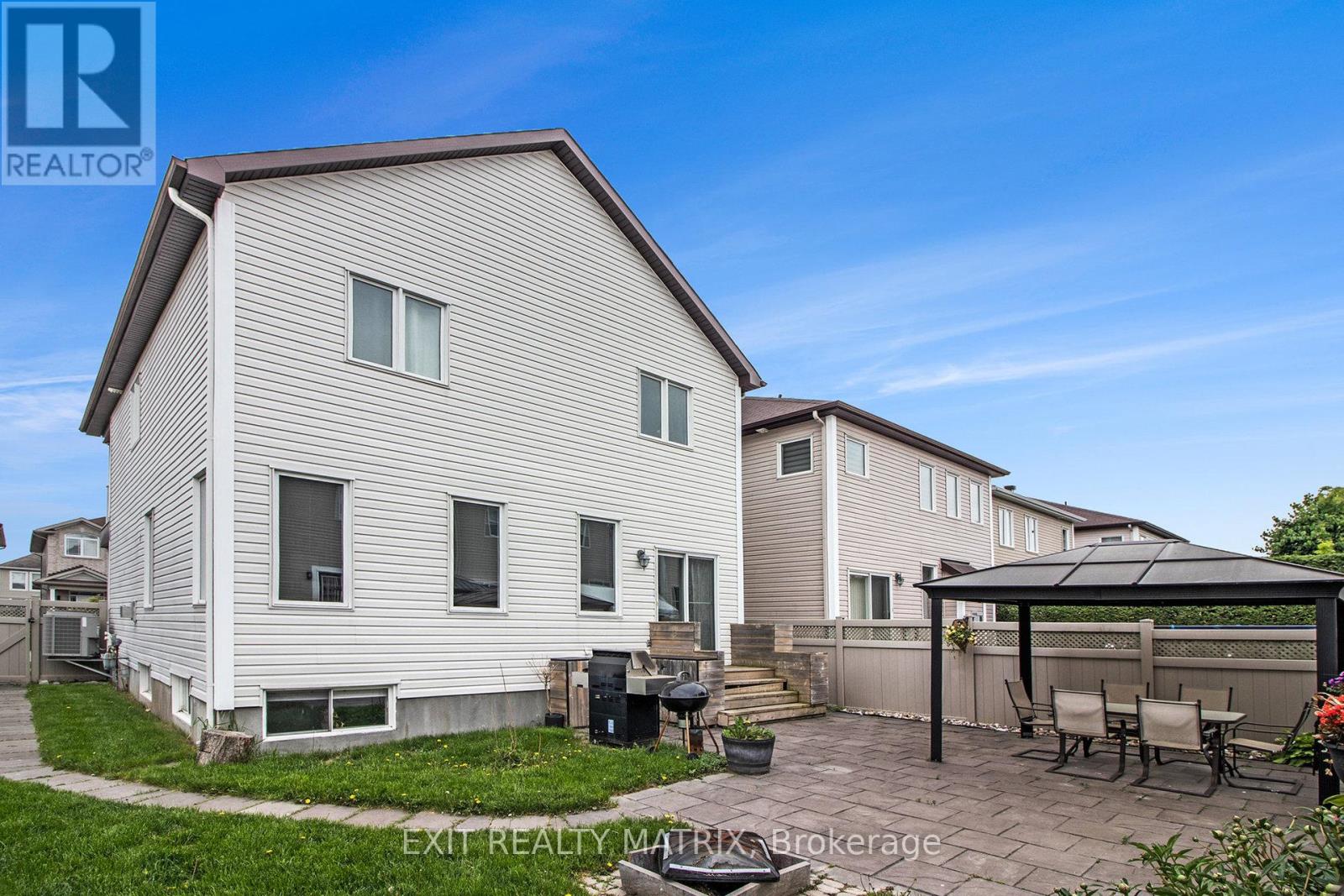 Photo 42 of 221 Hillpark High Street, Ottawa ON