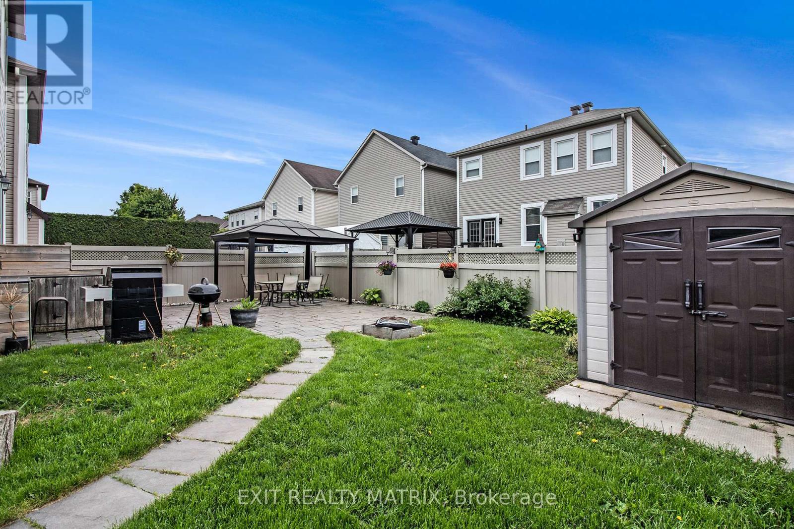 Photo 39 of 221 Hillpark High Street, Ottawa ON
