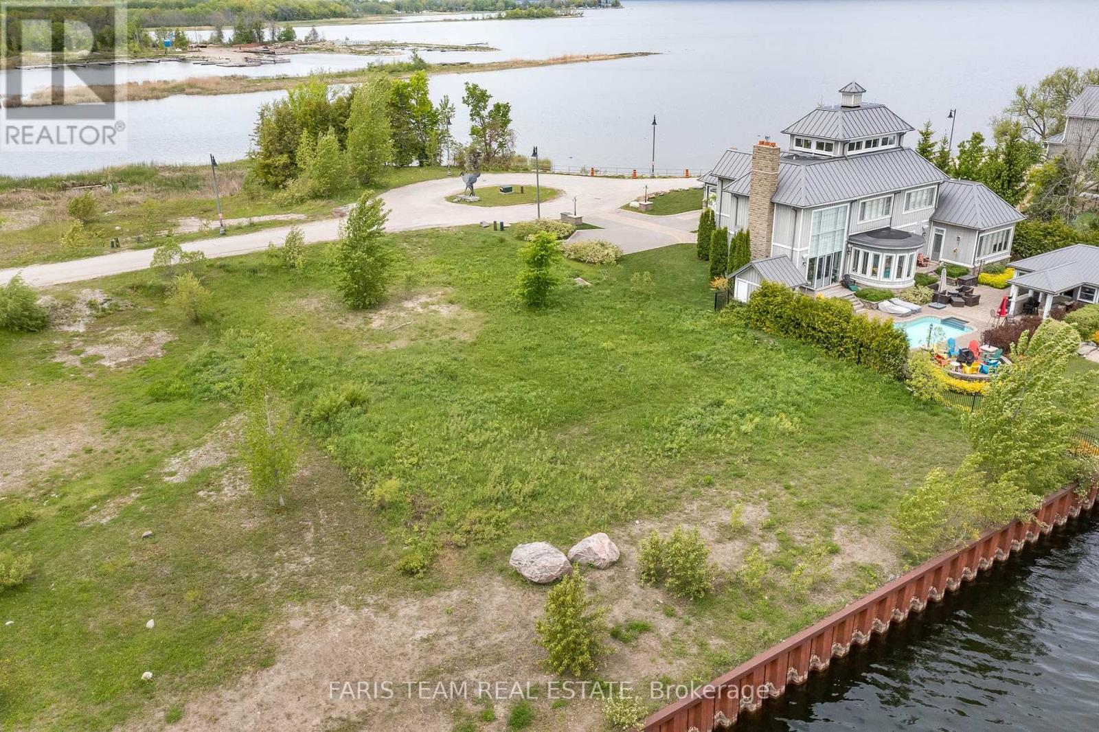 Photo 3 of 35 77 Dock Lane, Tay ON
