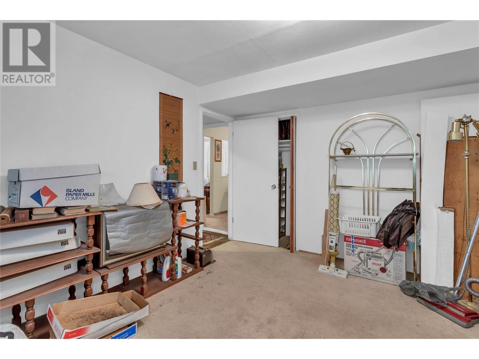  1358 Cherry Crescent East, Kelowna