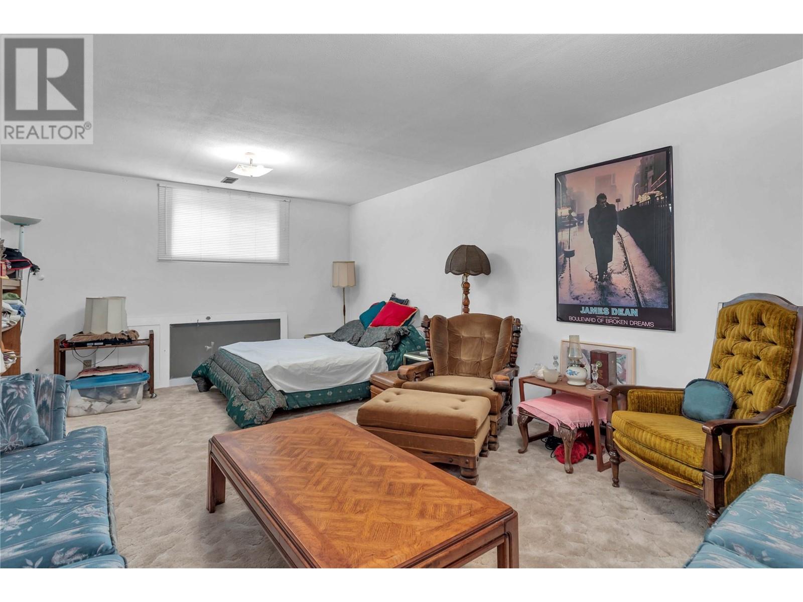 1358 Cherry Crescent East, Kelowna
