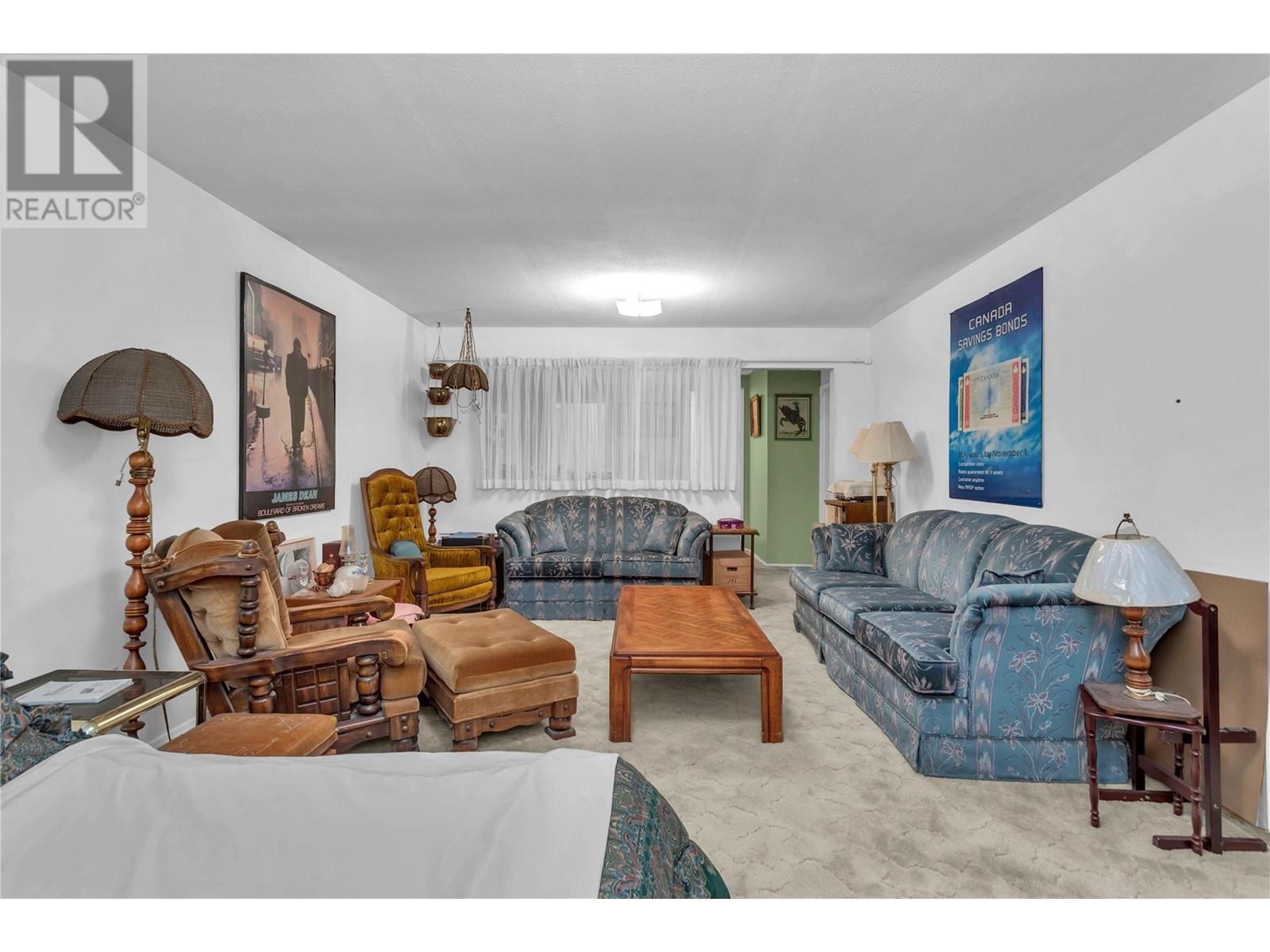  1358 Cherry Crescent East, Kelowna