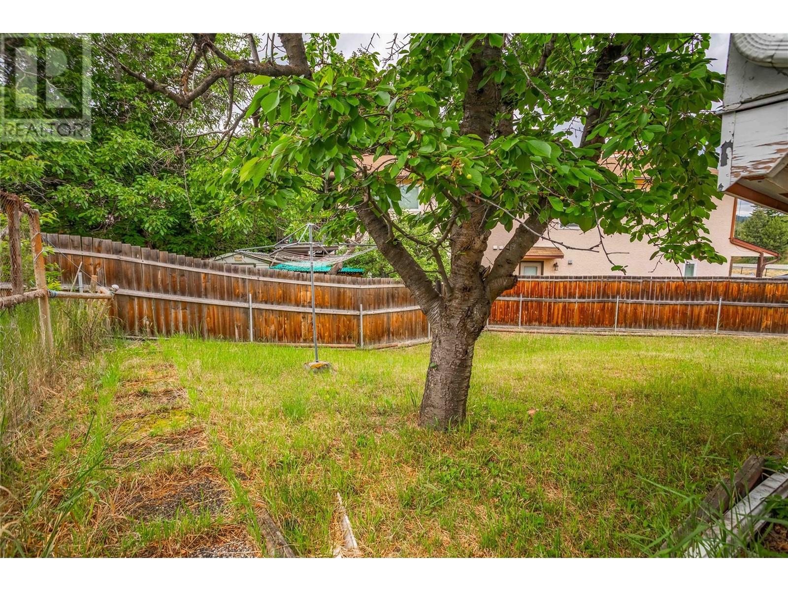  1358 Cherry Crescent East, Kelowna