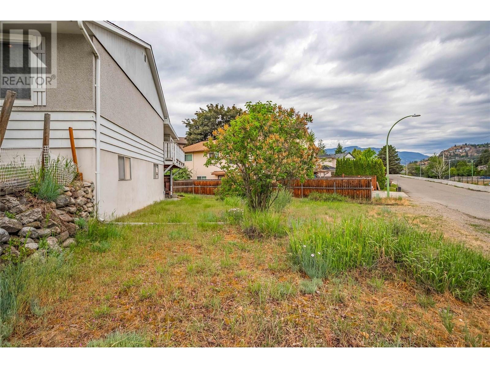  1358 Cherry Crescent East, Kelowna
