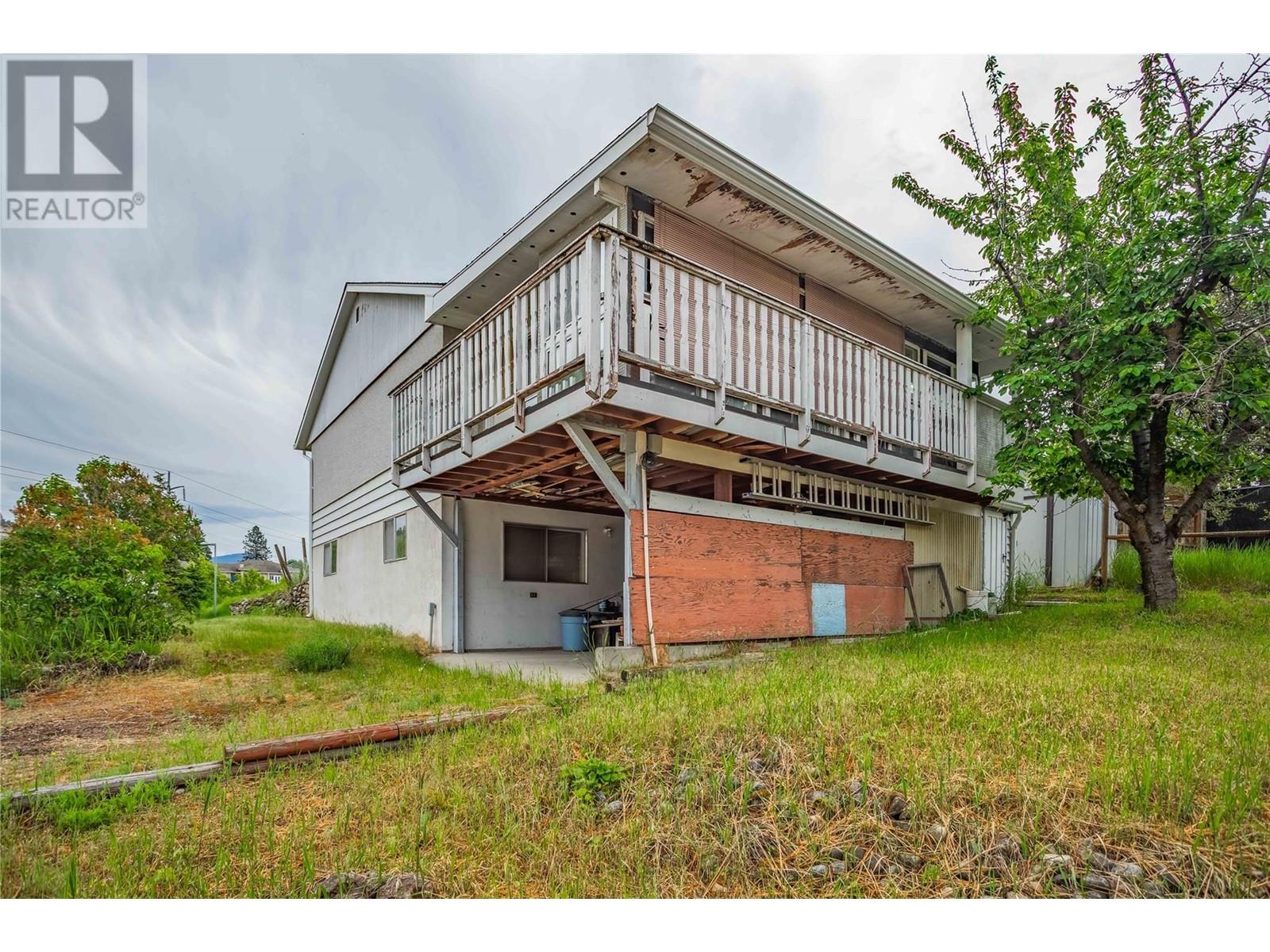  1358 Cherry Crescent East, Kelowna