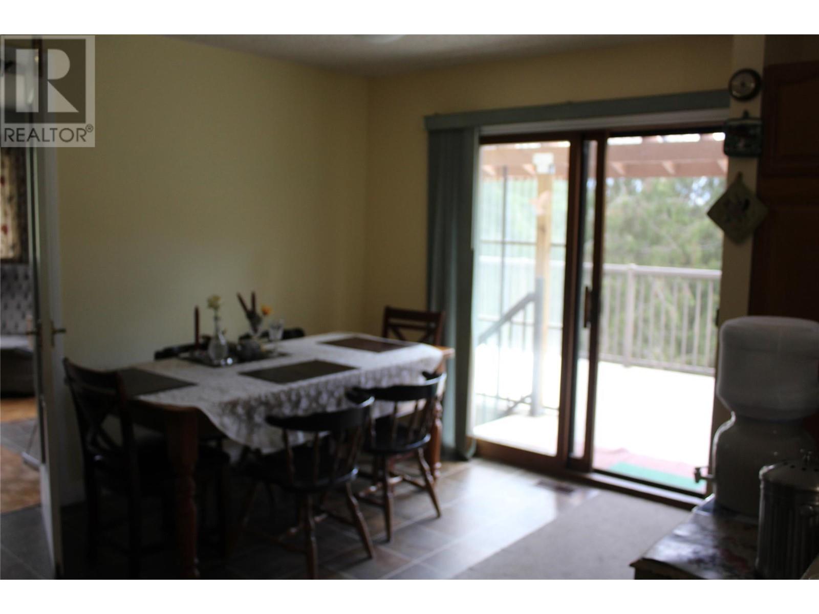 Photo 10 of 2087 Salmon River Road, Salmon Arm BC