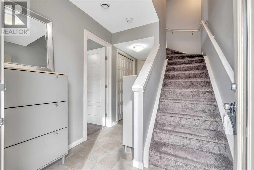 Single Family House for Sale in  Evansridge Park NW Evanston Calgary 