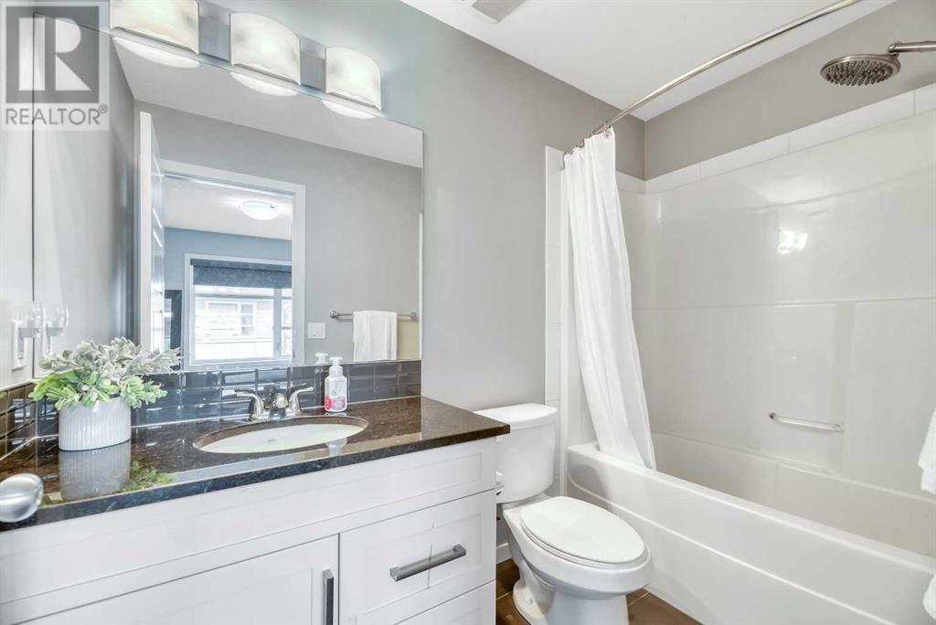Single Family House for Sale in  Evansridge Park NW Evanston Calgary 