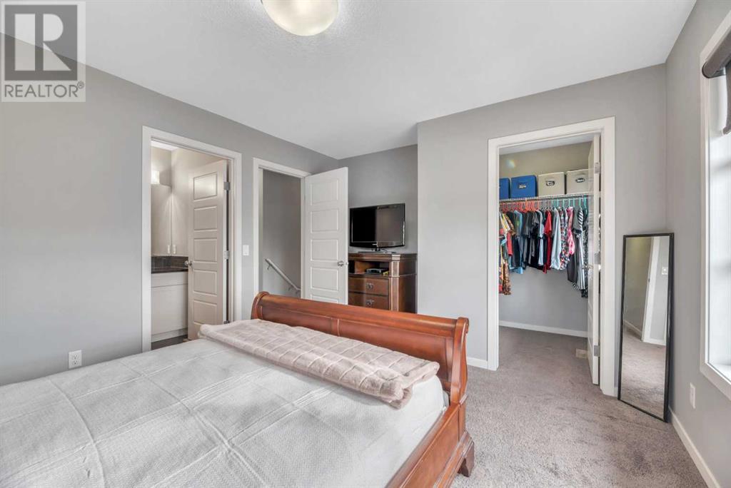 Single Family House for Sale in  Evansridge Park NW Evanston Calgary 