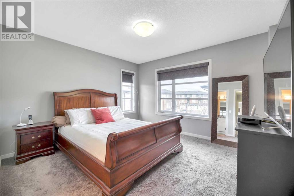 Single Family House for Sale in  Evansridge Park NW Evanston Calgary 