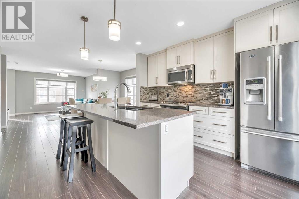 Single Family House for Sale in  Evansridge Park NW Evanston Calgary 