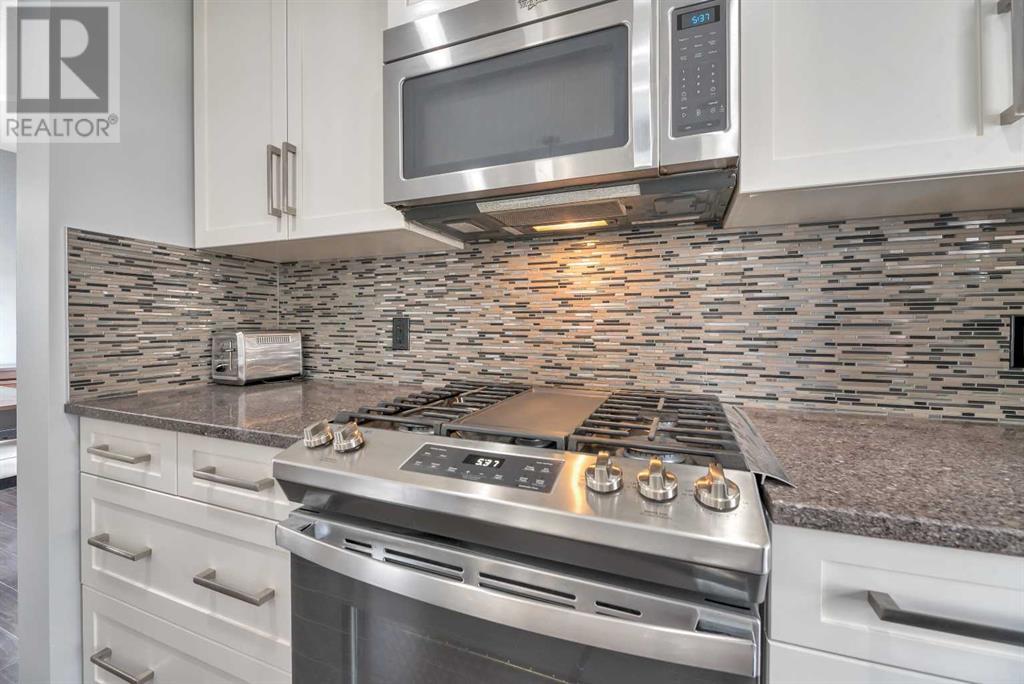 Single Family House for Sale in  Evansridge Park NW Evanston Calgary 