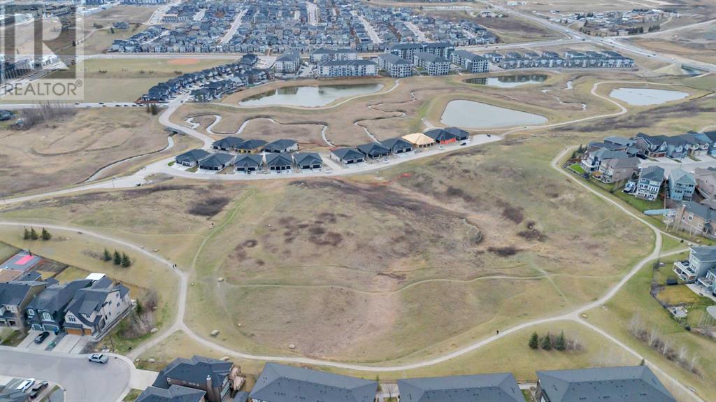 Single Family House for Sale in  Evansridge Park NW Evanston Calgary 