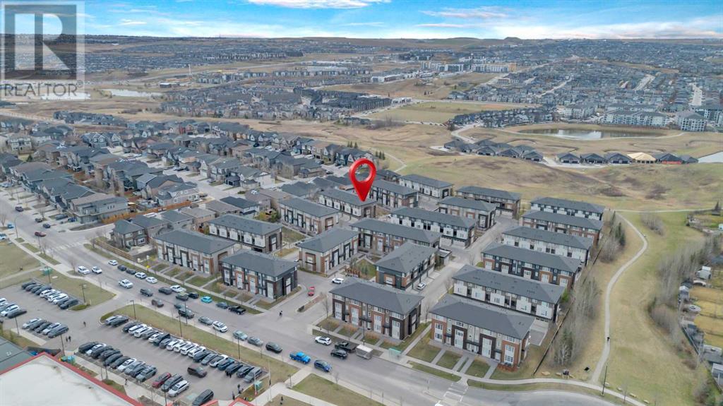 Single Family House for Sale in  Evansridge Park NW Evanston Calgary 