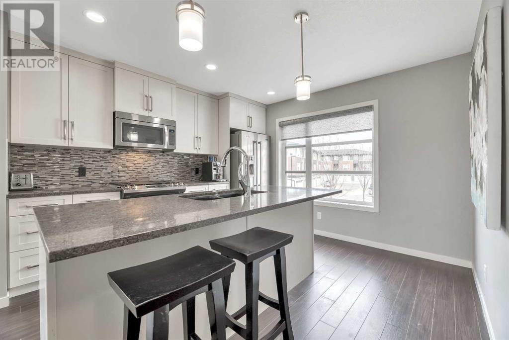Single Family House for Sale in  Evansridge Park NW Evanston Calgary 