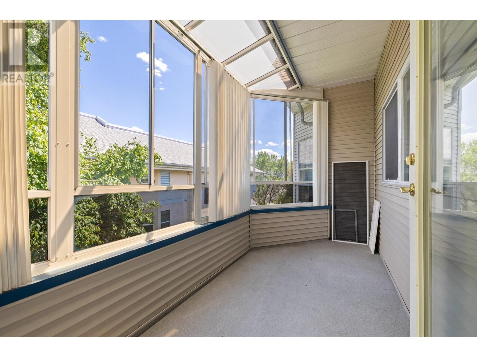 313 877 KLO Road, Kelowna