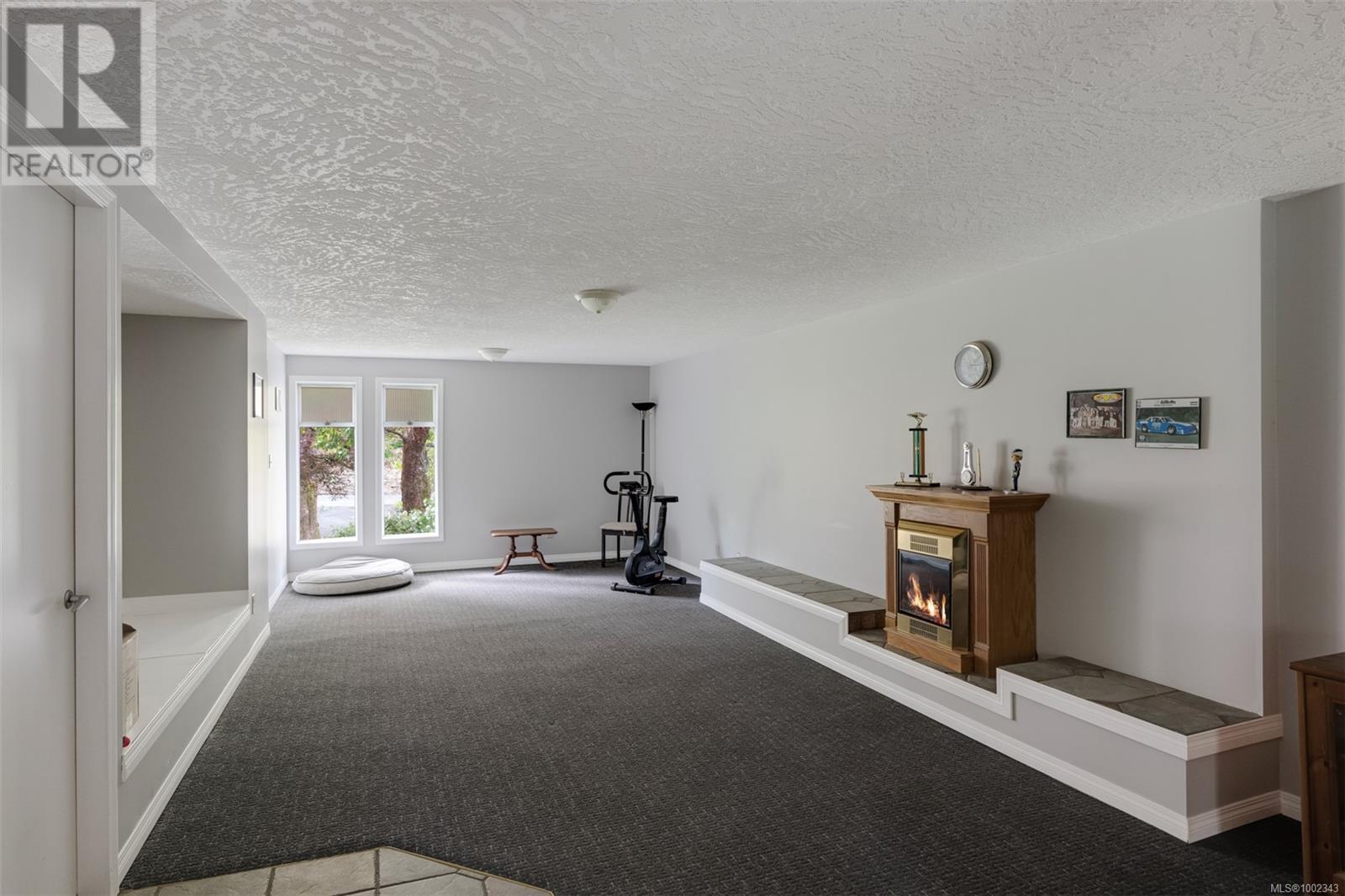 Photo 16 of 734 Latoria Rd, Langford BC