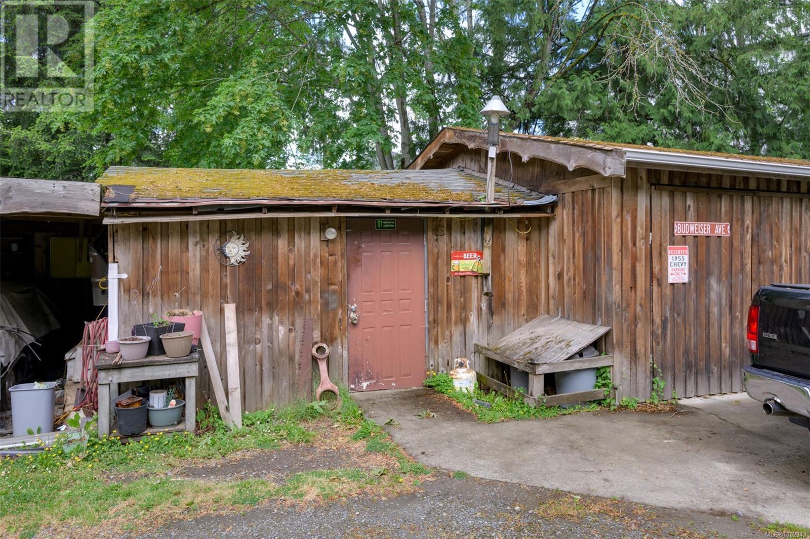 Photo 40 of 734 Latoria Rd, Langford BC
