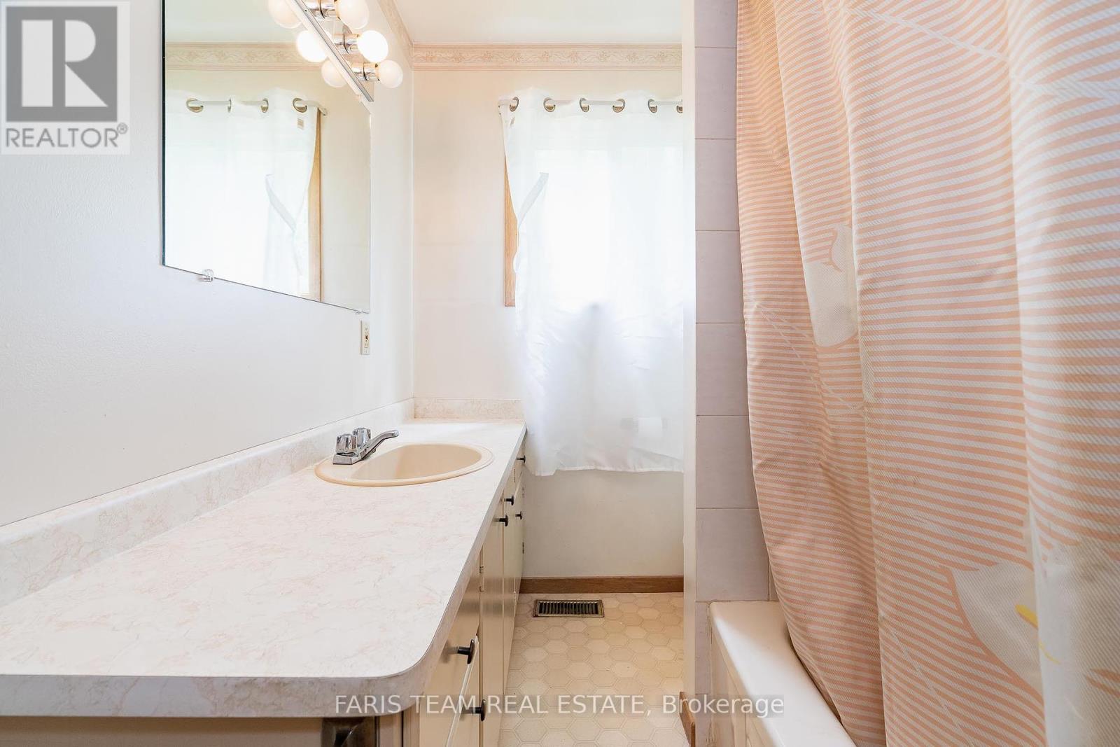 Photo 5 of 2385 Whetham Road, Springwater ON