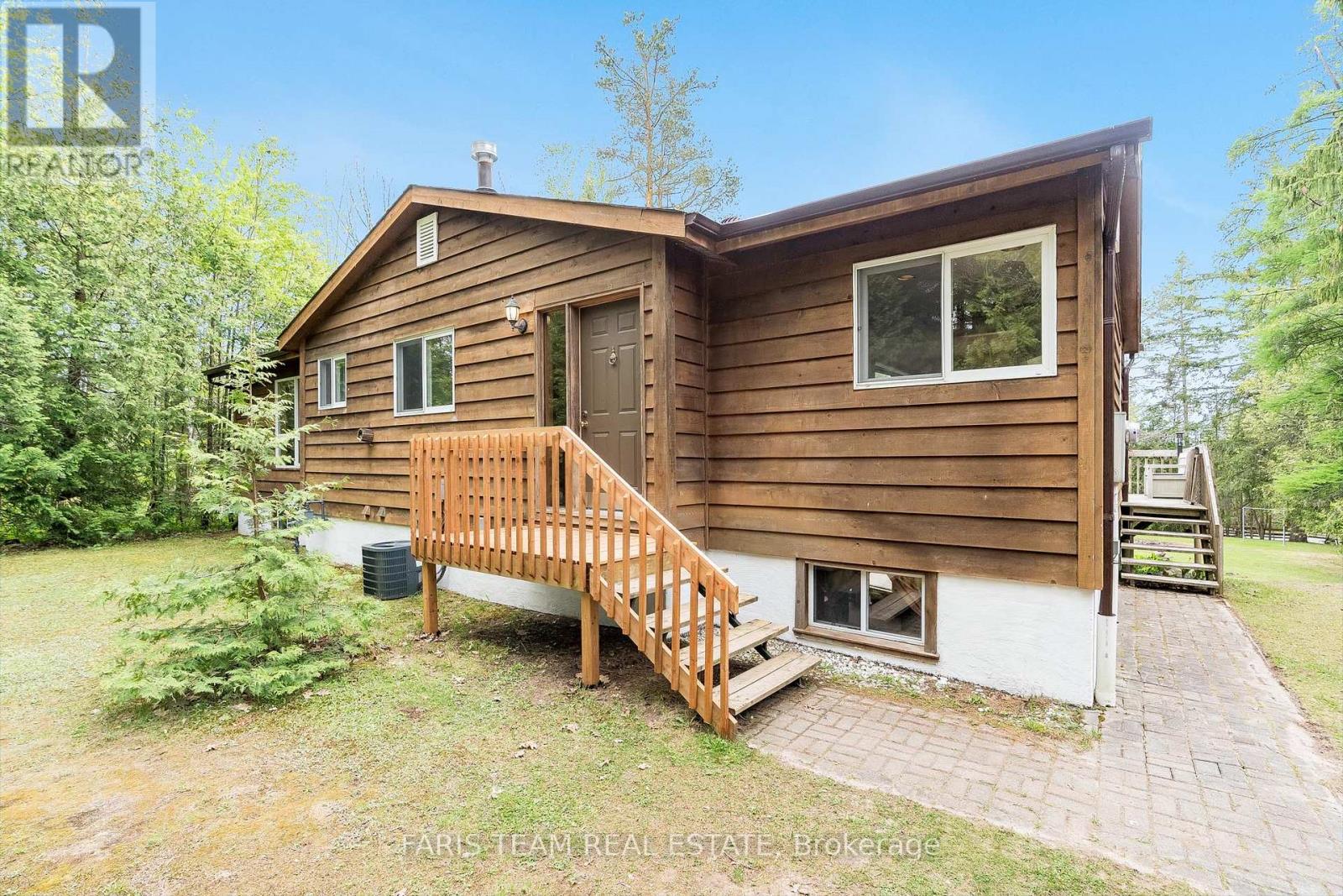 Photo 8 of 2385 Whetham Road, Springwater ON