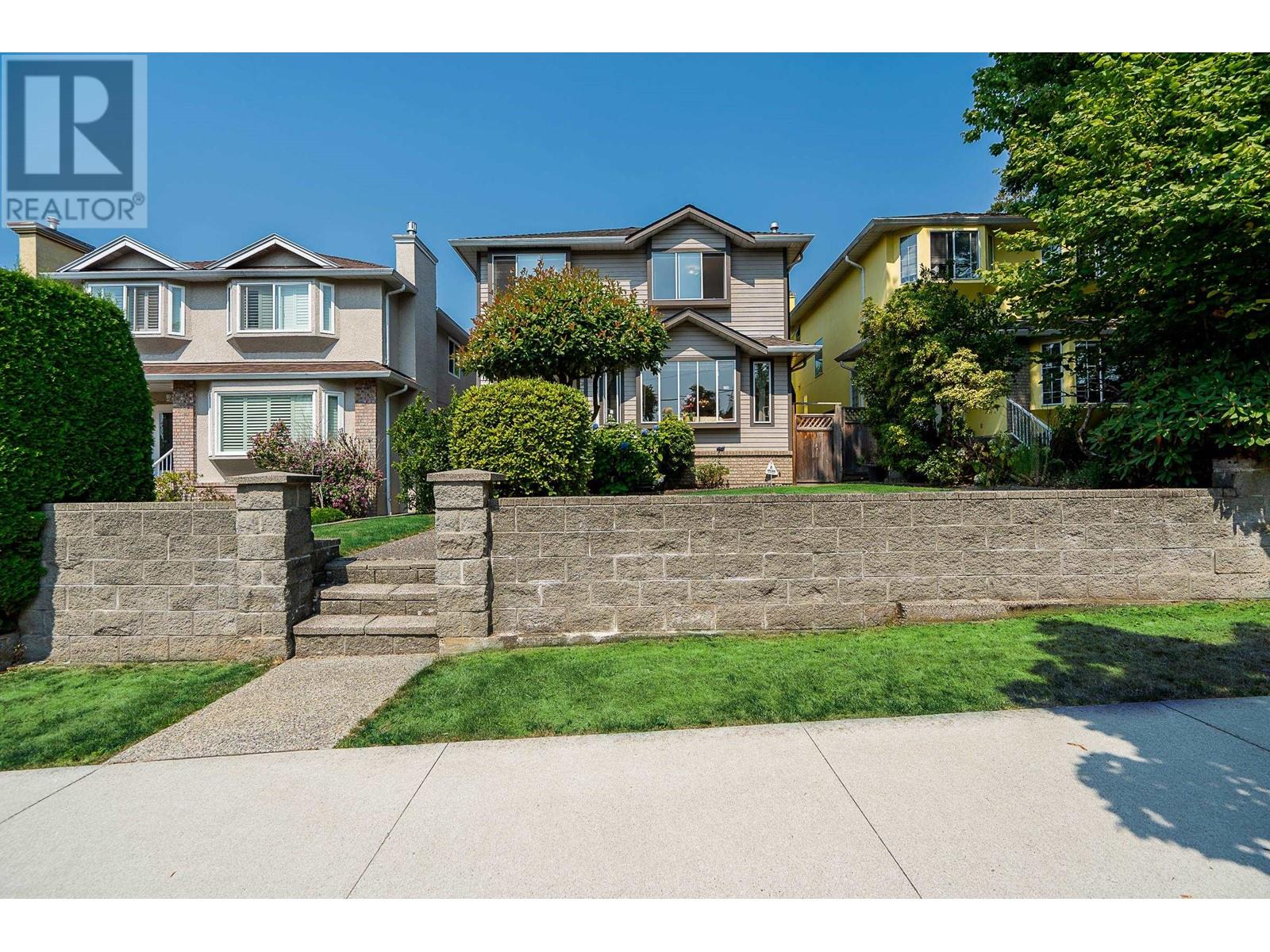 Photo 15 of 2133 W 49th Avenue, Vancouver BC