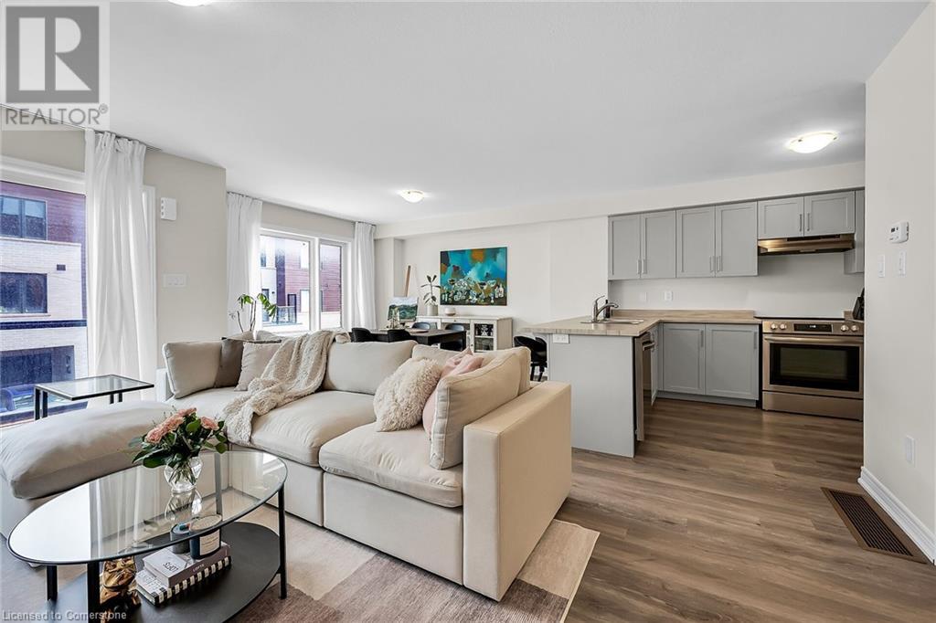 Photo 13 of 22 Dryden Lane, Hamilton ON