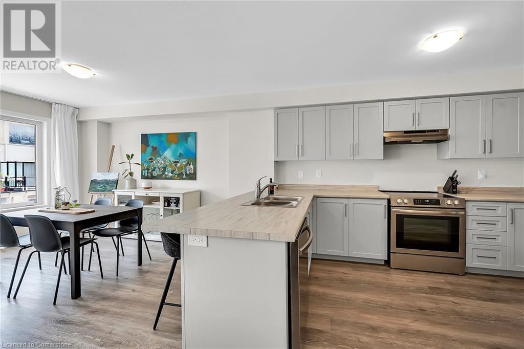 Photo 17 of 22 Dryden Lane, Hamilton ON