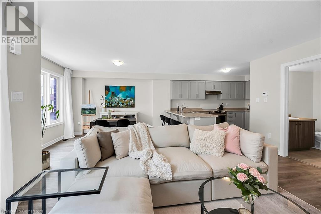 Photo 2 of 22 Dryden Lane, Hamilton ON