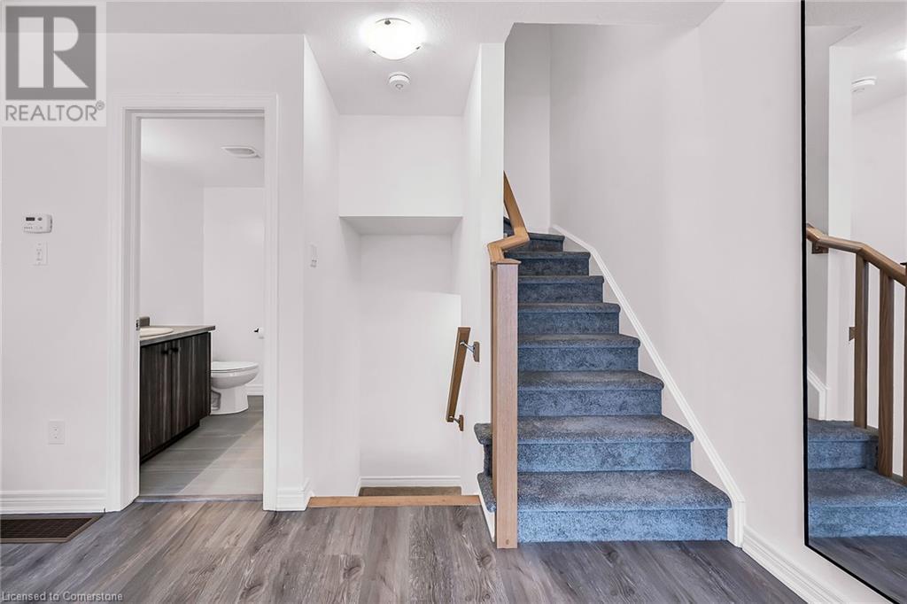 Photo 25 of 22 Dryden Lane, Hamilton ON