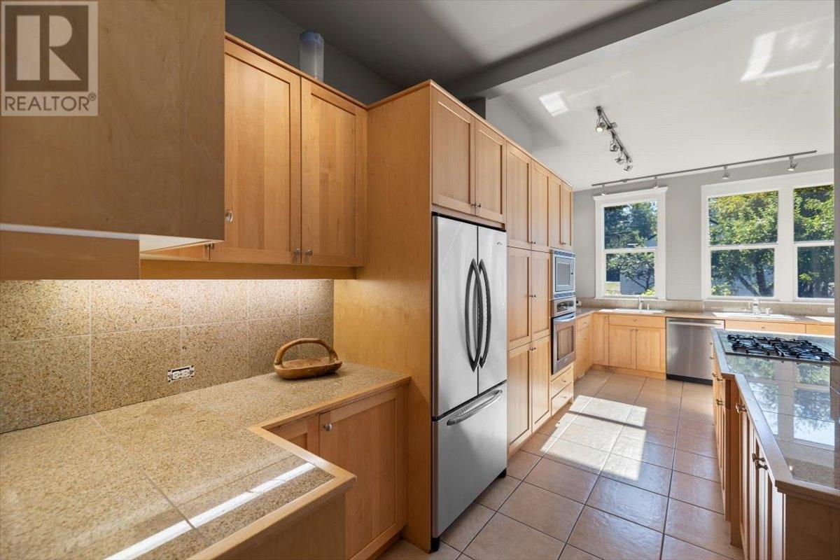 9 PARK Crescent, Fernie
