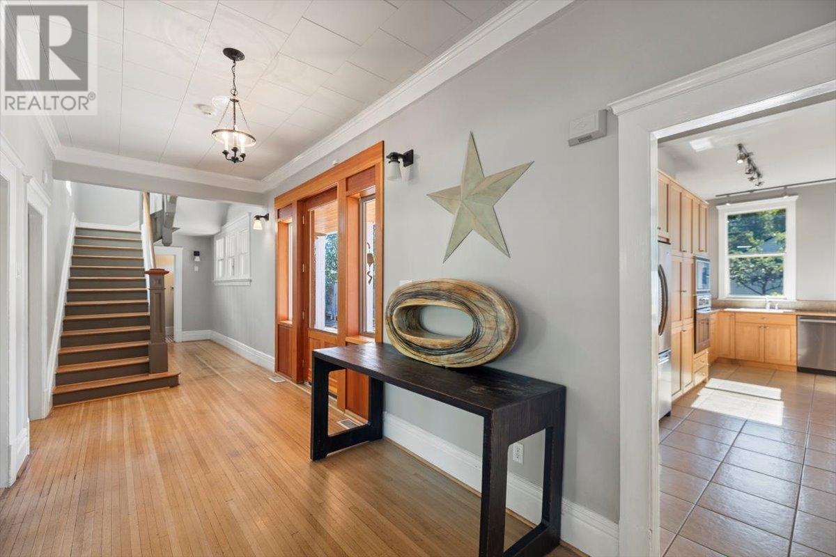 9 PARK Crescent, Fernie