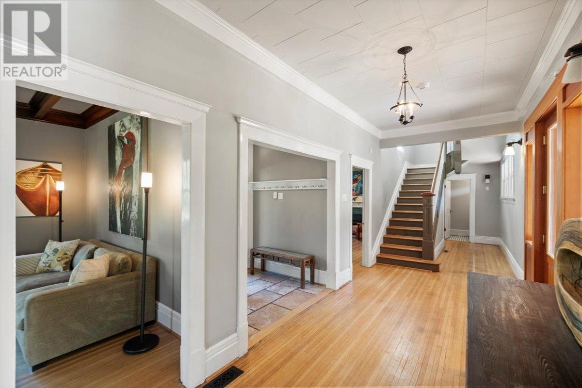 9 PARK Crescent, Fernie