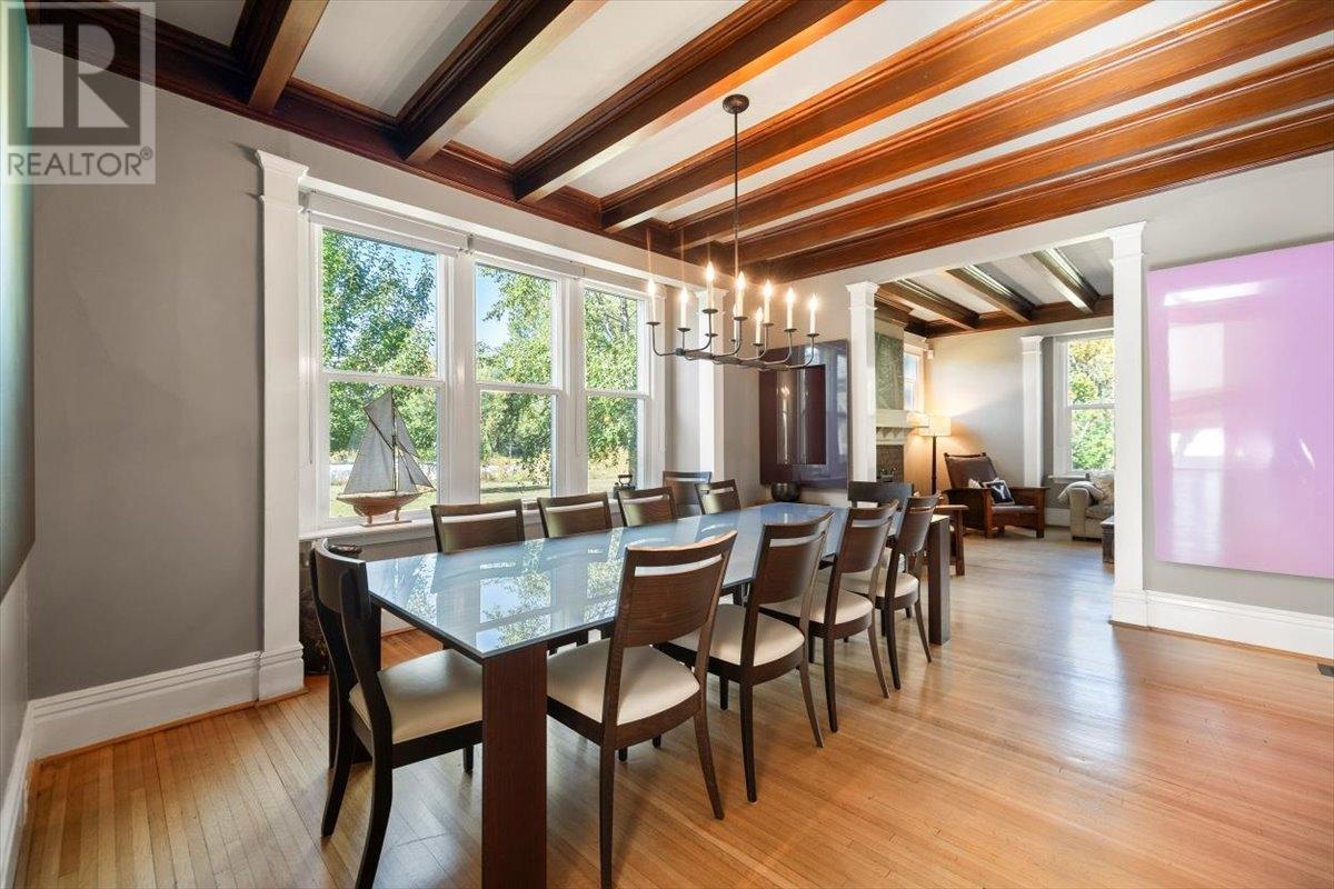 9 PARK Crescent, Fernie