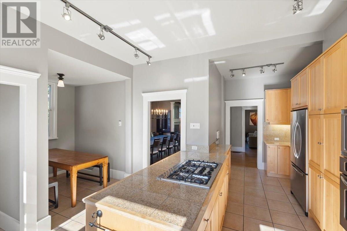 9 PARK Crescent, Fernie