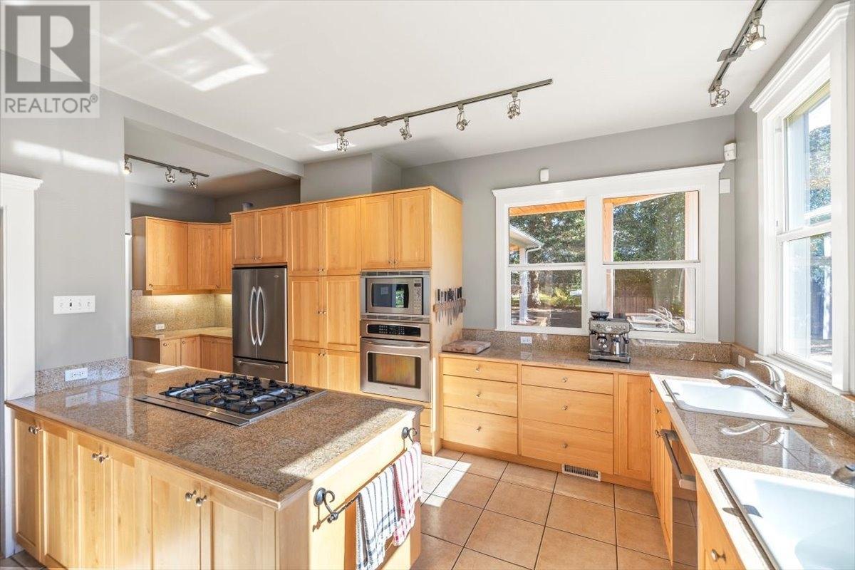 9 PARK Crescent, Fernie