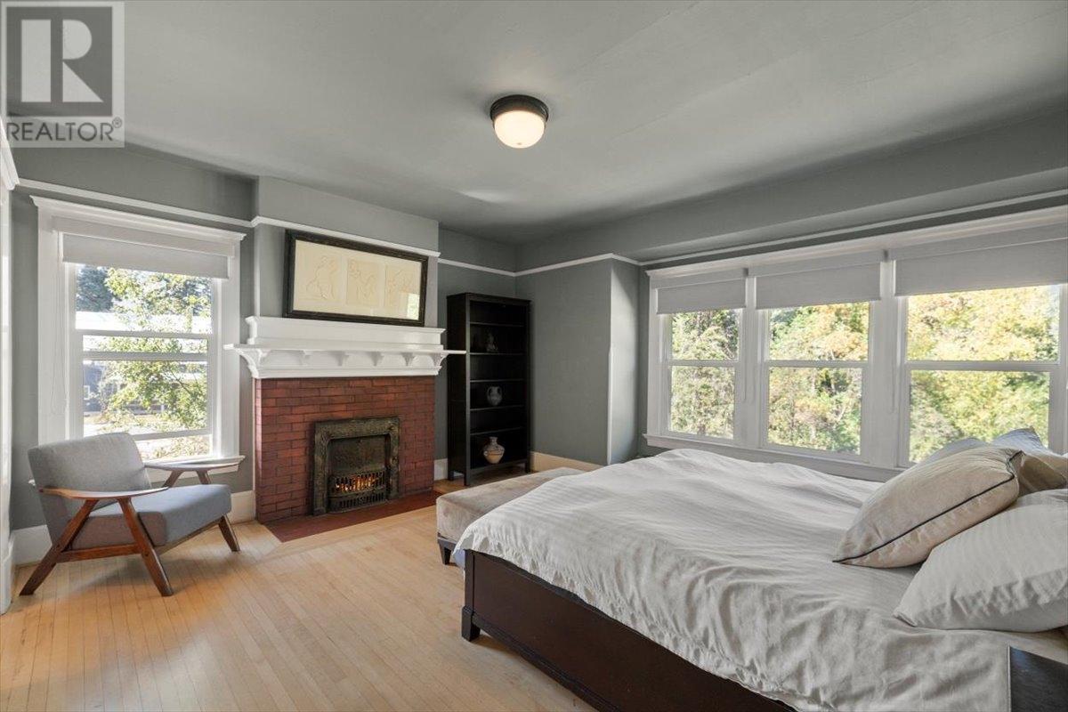 9 PARK Crescent, Fernie