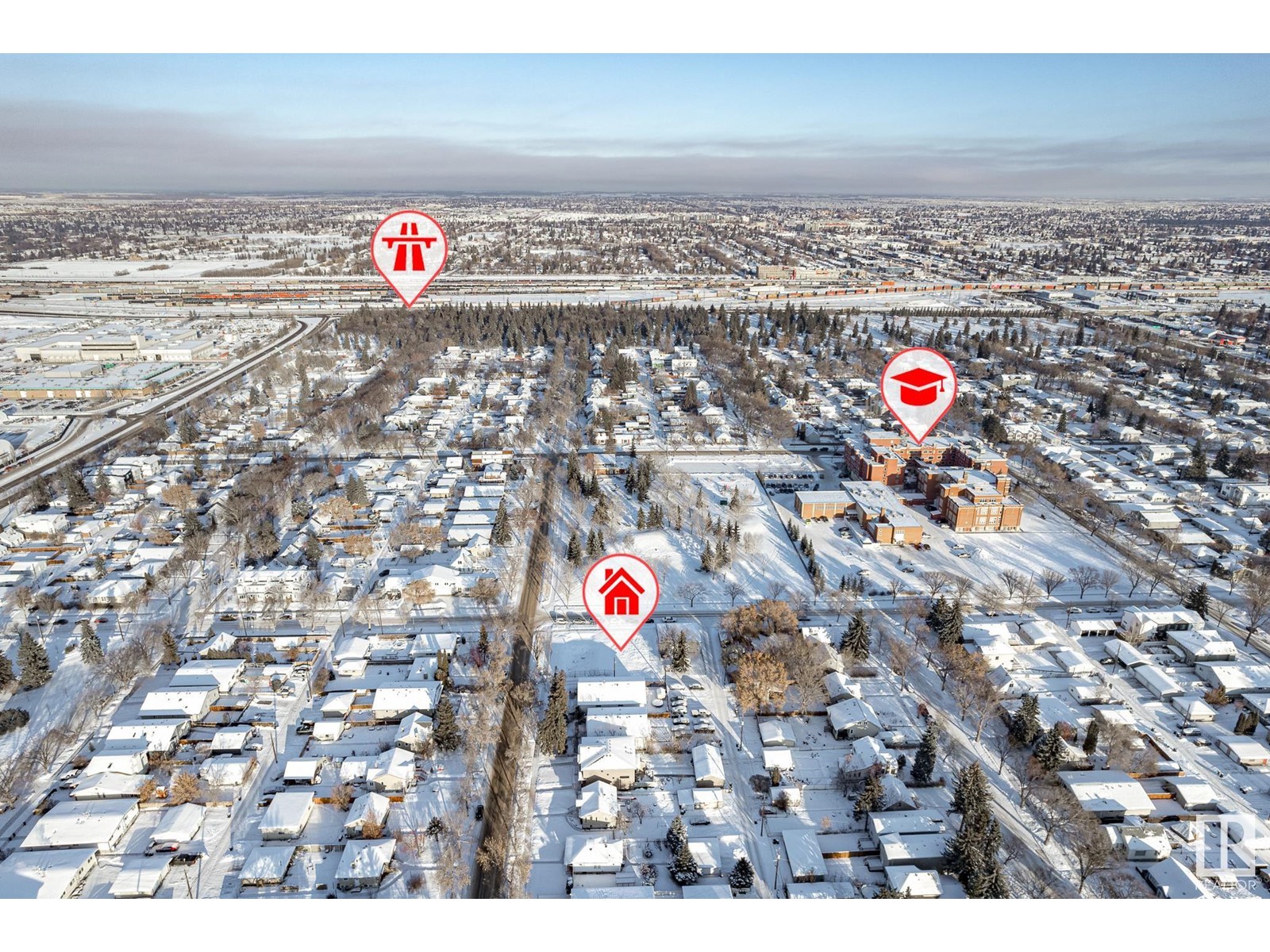 Photo 5 of 10411 121 Av Nw, Edmonton AB