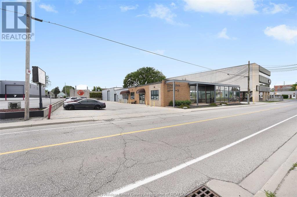 Photo 5 of 1225 Mcdougall, Windsor ON