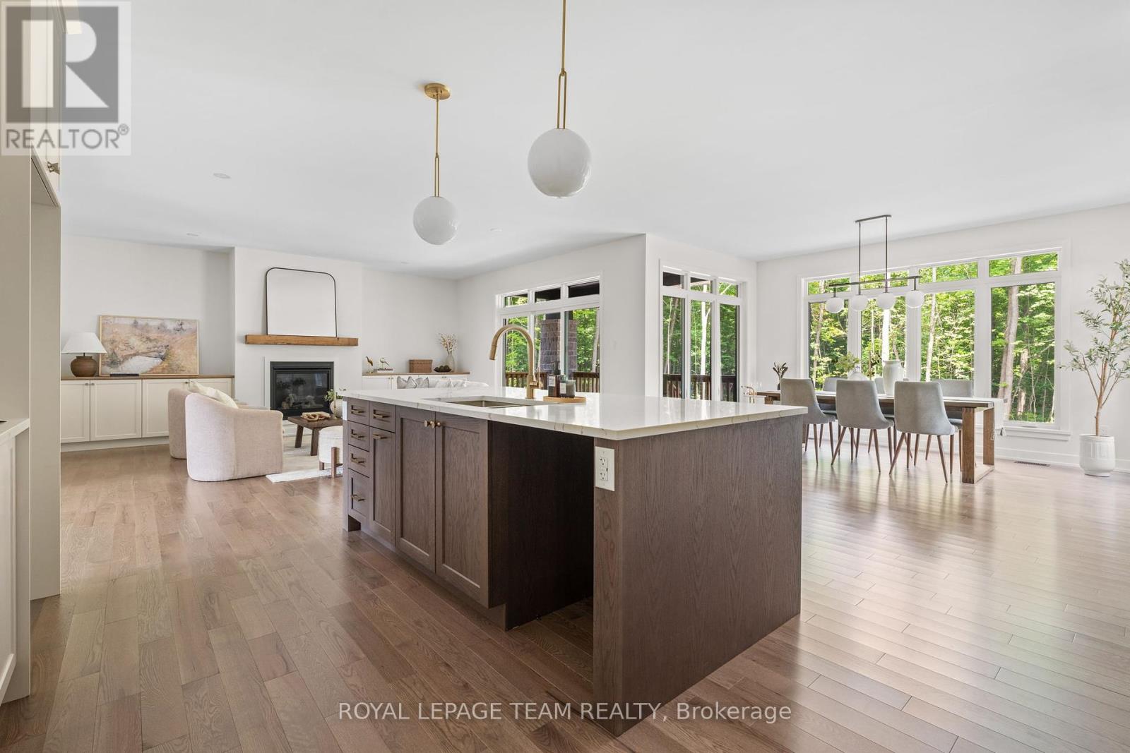 Photo 14 of 47 Hogan Drive, Mcnab Braeside ON