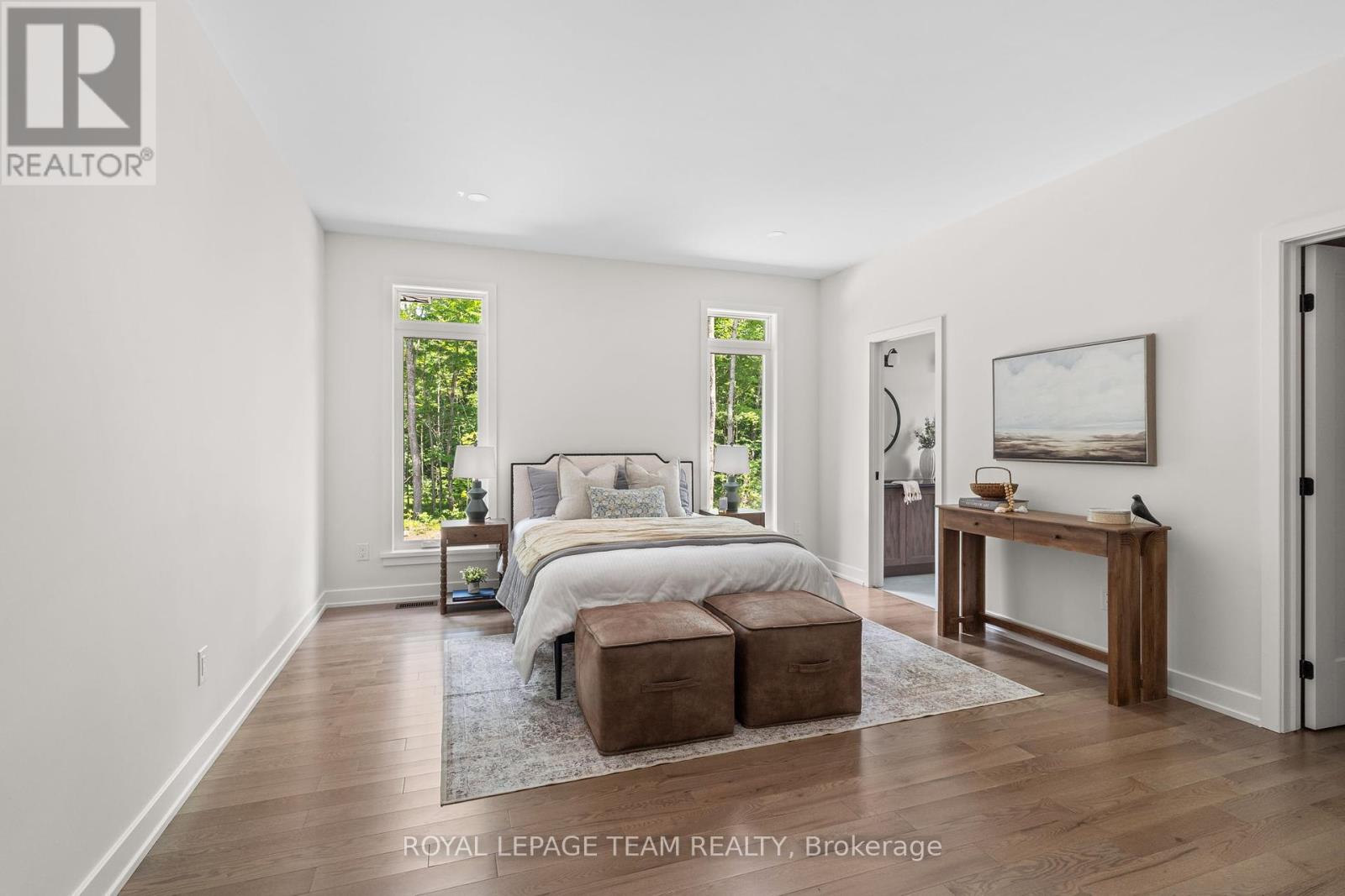 Photo 25 of 47 Hogan Drive, Mcnab Braeside ON