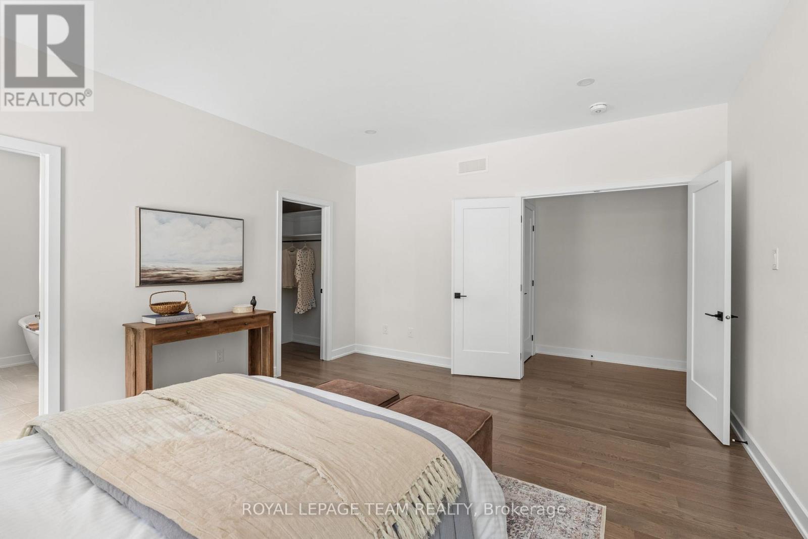 Photo 21 of 47 Hogan Drive, Mcnab Braeside ON