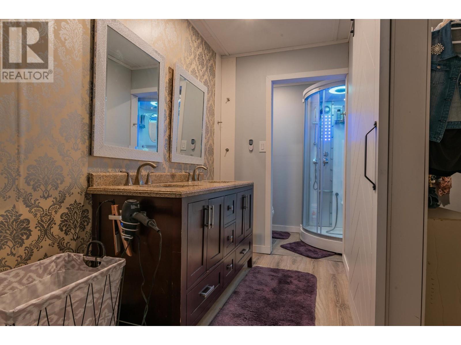 2194 SIXTH Avenue, Trail