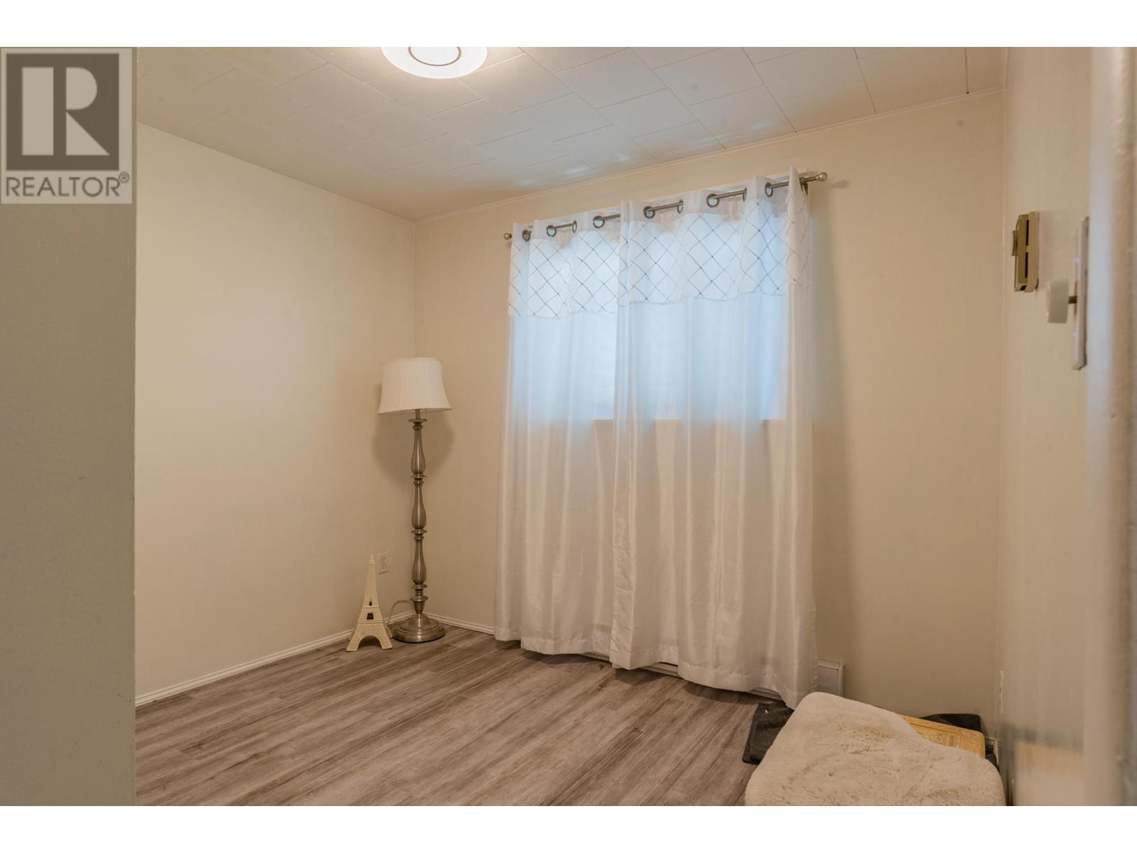 2194 SIXTH Avenue, Trail