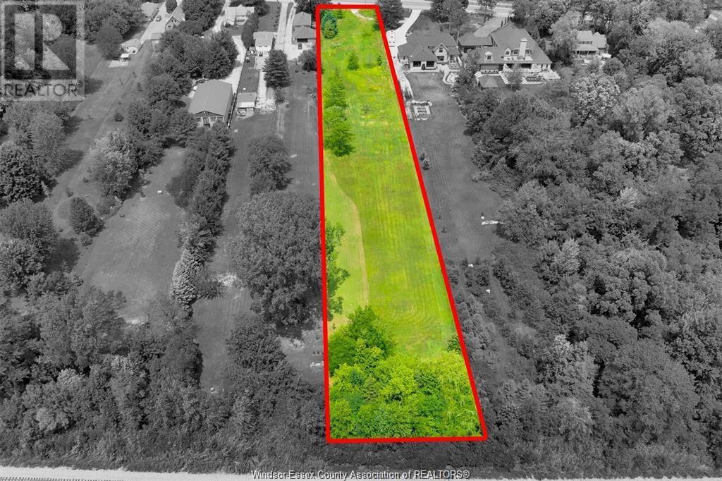 Photo 4 of 791 Old Tecumseh Road, Lakeshore ON