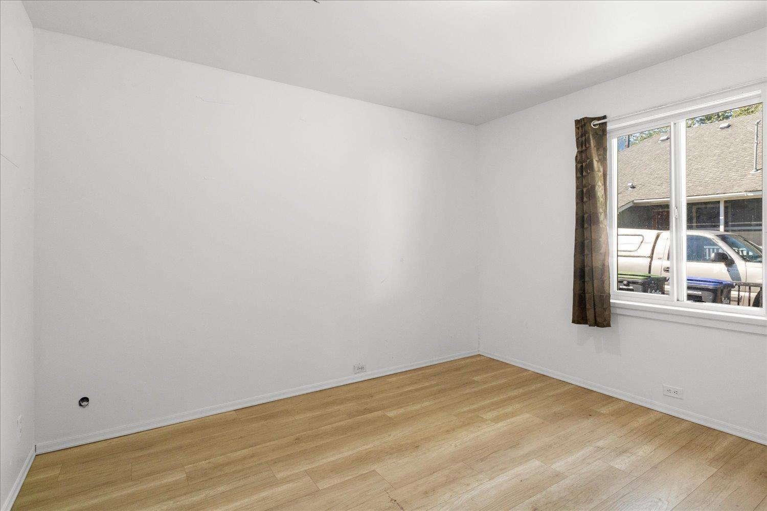 342 HUDSON BAY STREET, Hope, Hope