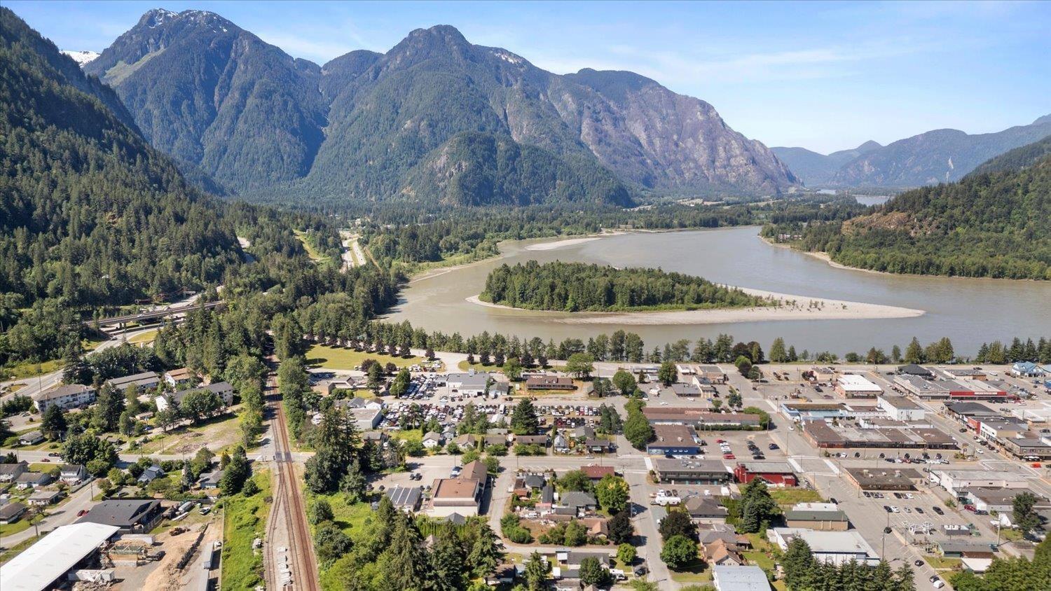 342 HUDSON BAY STREET, Hope, Hope