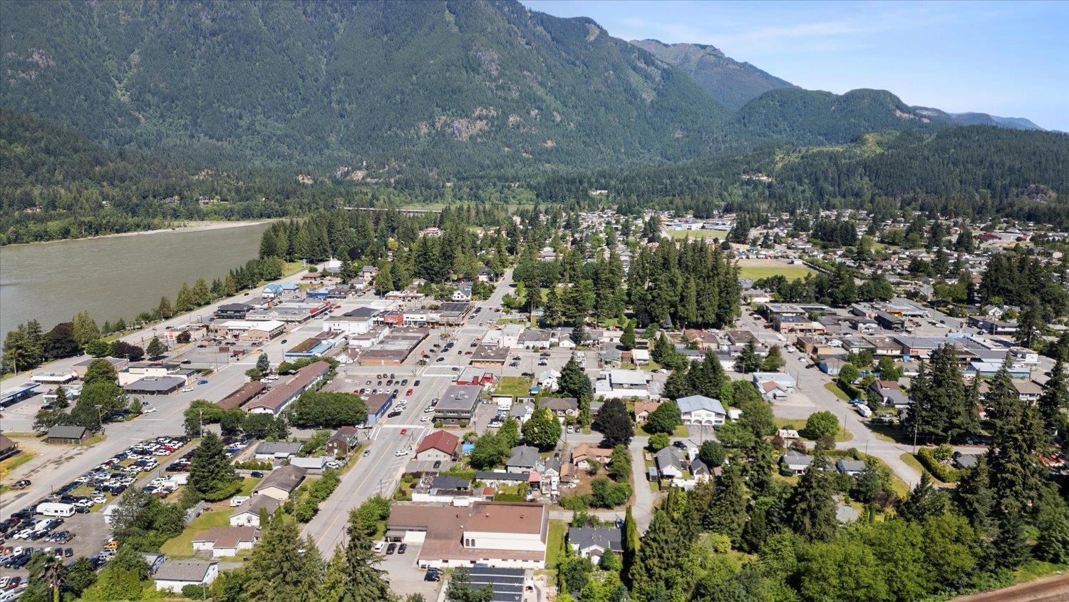 342 HUDSON BAY STREET, Hope, Hope